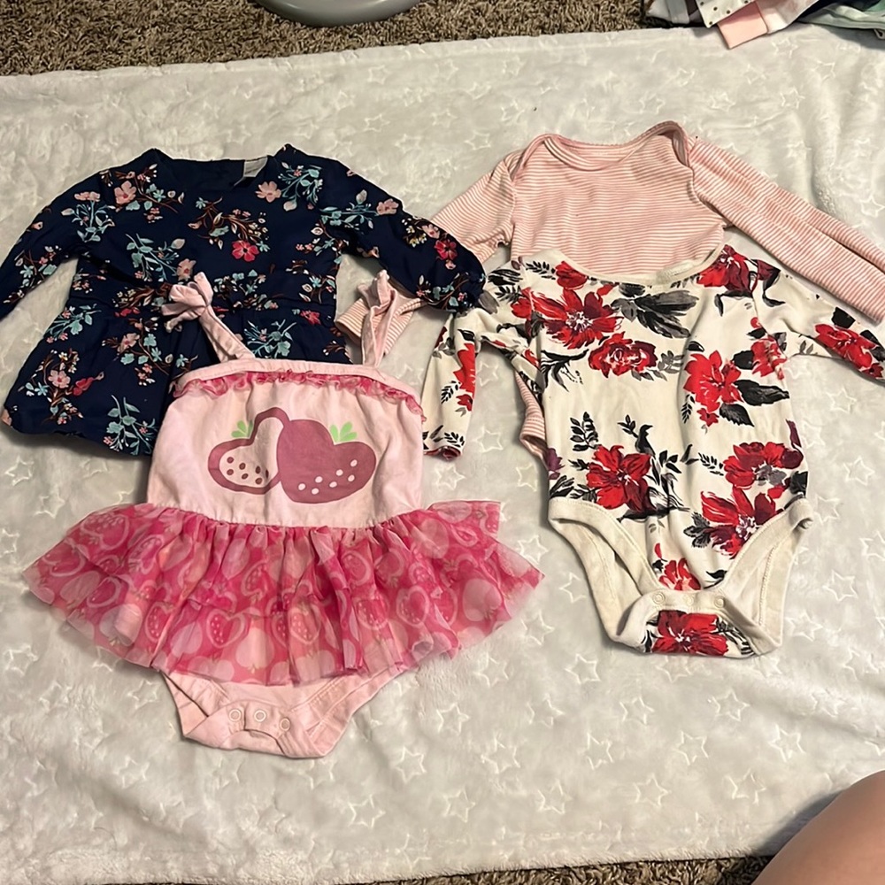 baby girl’s clothes 3-6 months/ 6 months